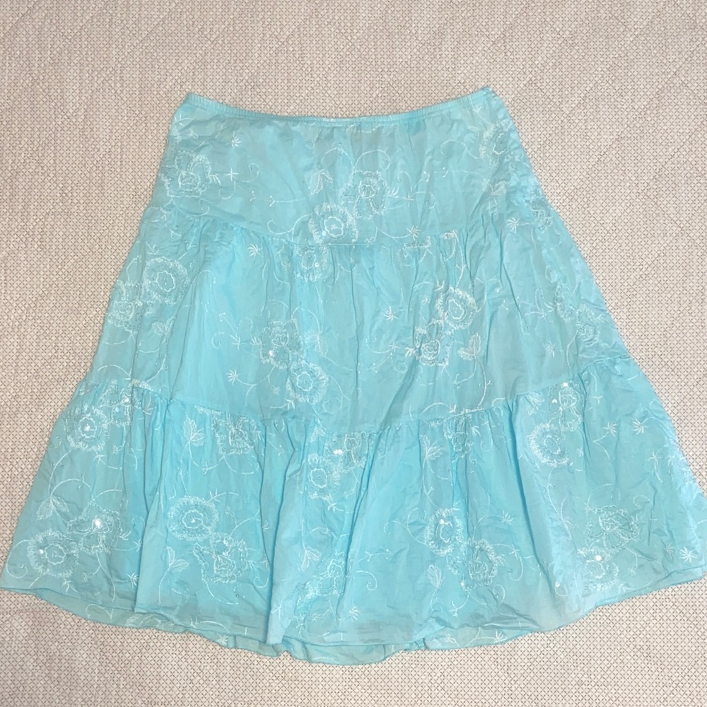 Pale blue princess skirt for big beautiful princesses